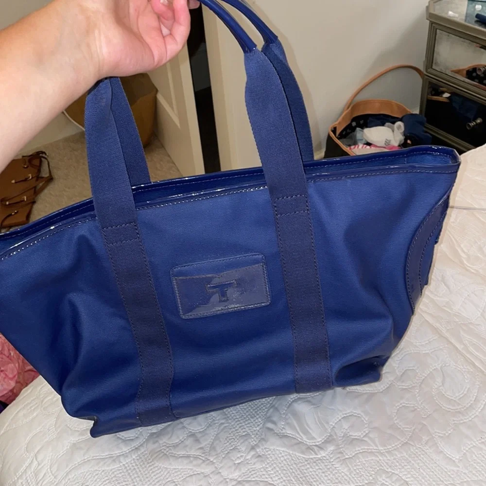 Tory Burch tote - Picture 2 of 4